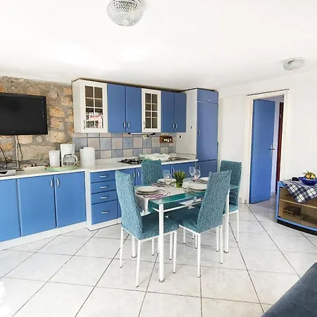 Mediteran Апартаменты Vrh (Krk)